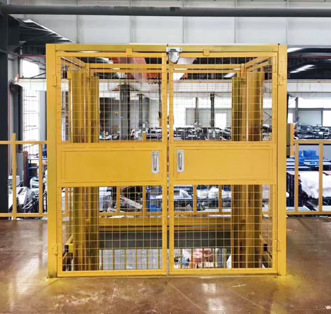 广州智能导轨式升降机亮相